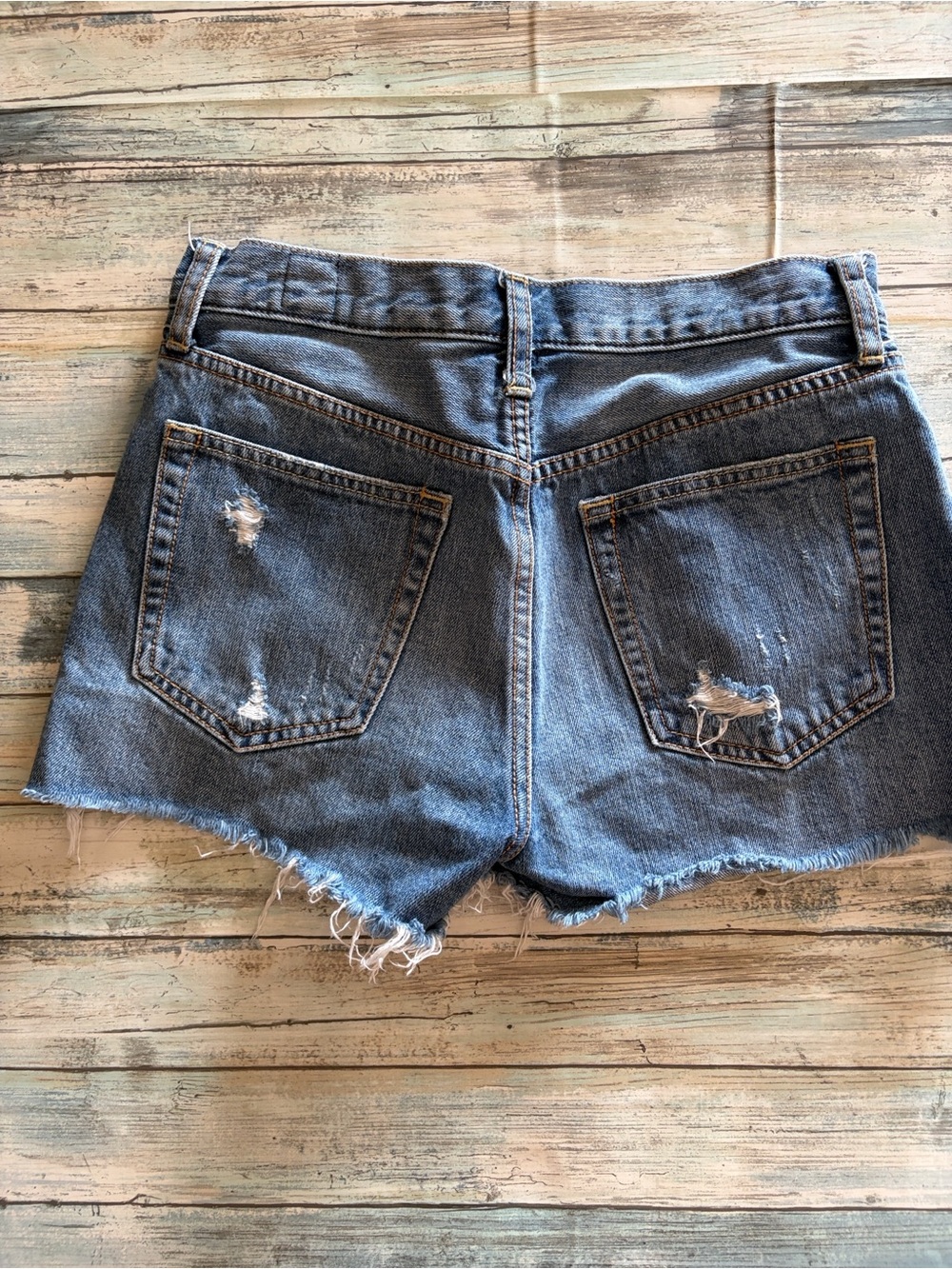 Free People We The Free Now Or Never Denim Shorts Size 26 - Picture 2 of 6